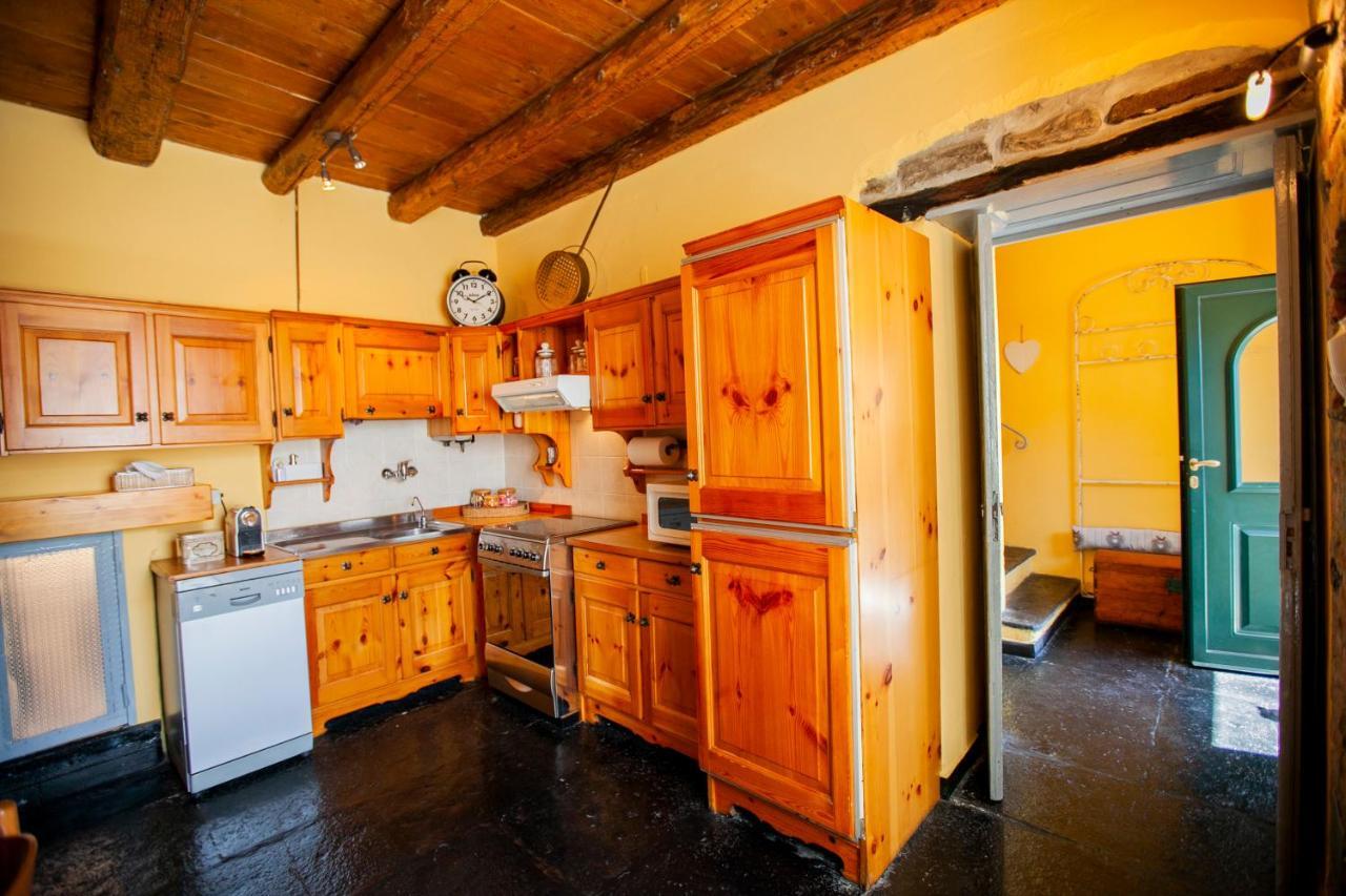 カラーテ・ウーリオCasa Di Momoアパートメント エクステリア 写真